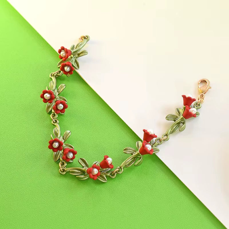 2020 NEW Elegant Retro Freshwater Pearls Plant White Bell Orchid Leaves Flowers Bracelet for Women Party Jewelry Gift